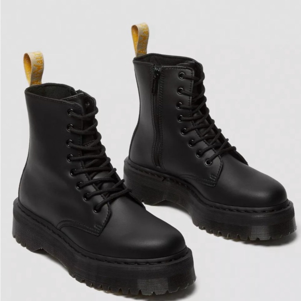 Dr. Marten Vegan Jadon II Mono | Platform Boots